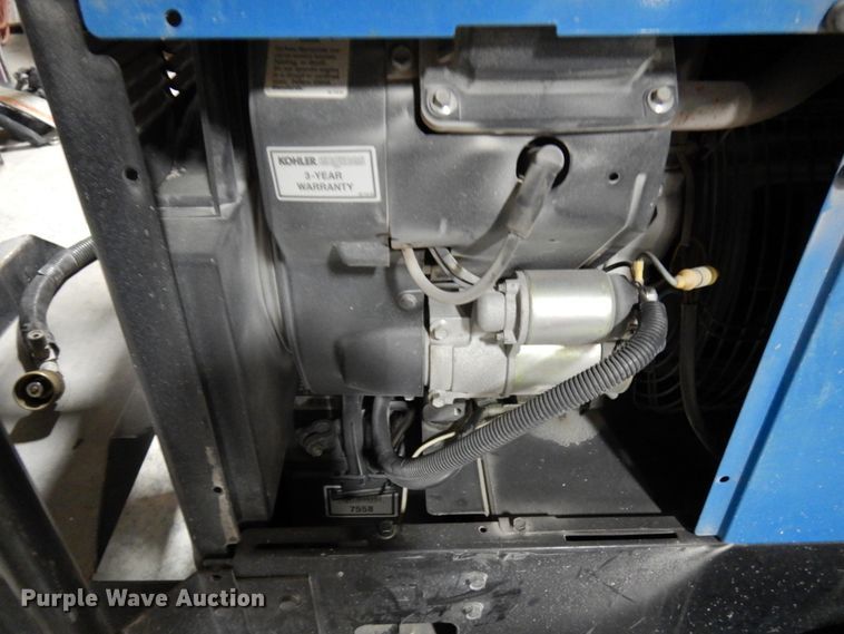 image for item HX9611 Miller Bobcat 250 welder/generator