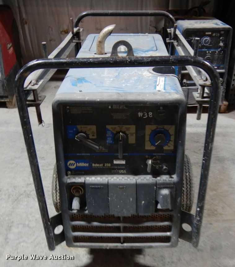 image for item HX9615 Miller Bobcat 250 welder/generator