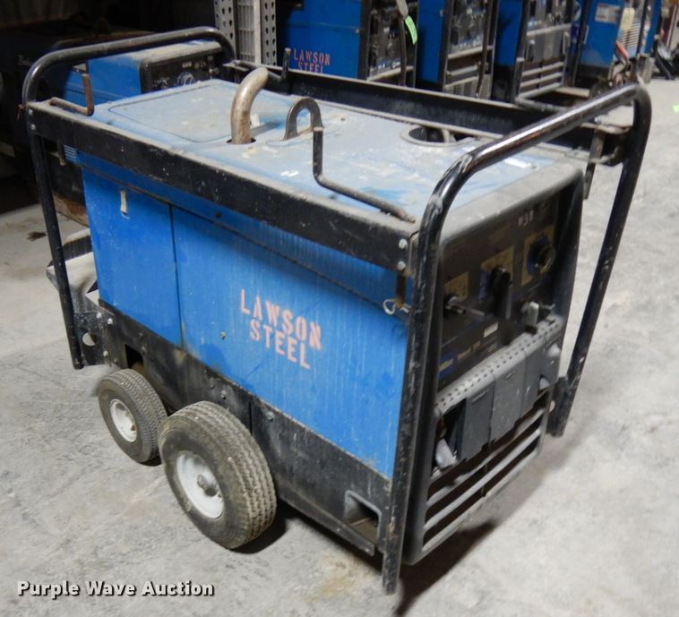 image for item HX9615 Miller Bobcat 250 welder/generator