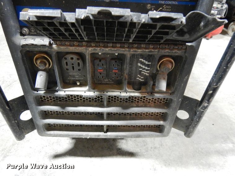 image for item HX9615 Miller Bobcat 250 welder/generator