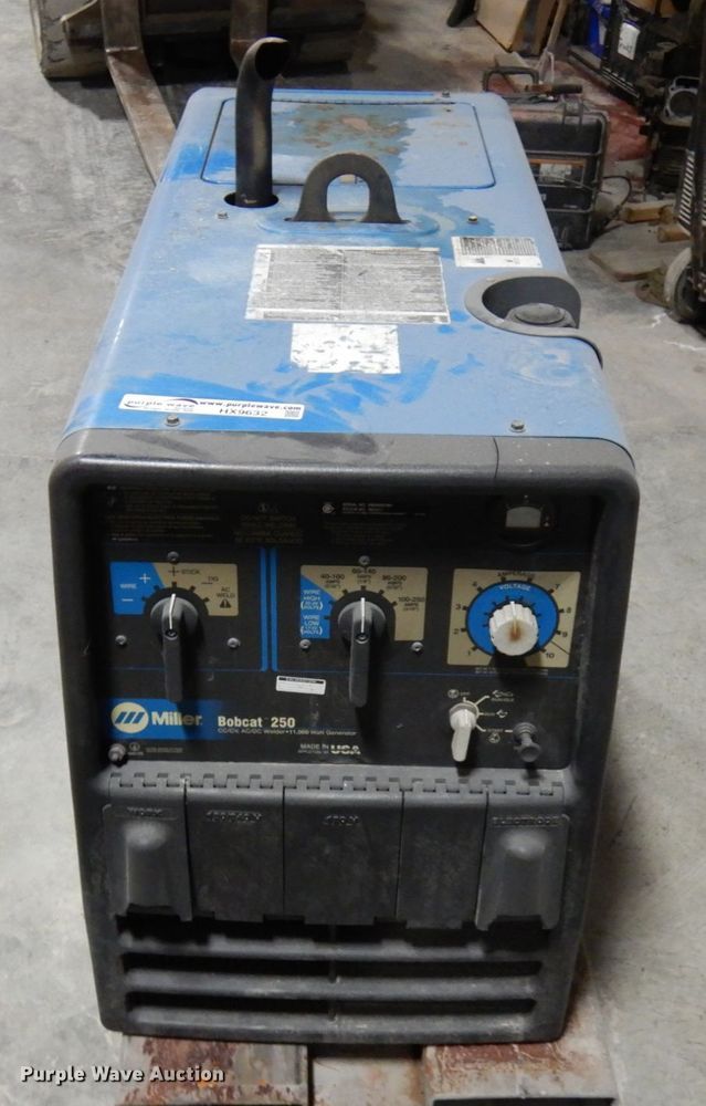 image for item HX9632 Miller Bobcat 250 welder/generator