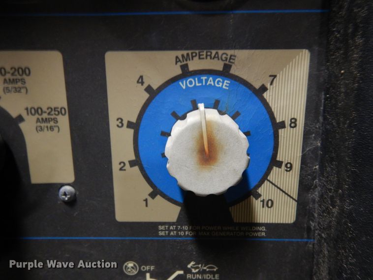 image for item HX9632 Miller Bobcat 250 welder/generator