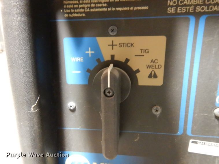 image for item HX9632 Miller Bobcat 250 welder/generator