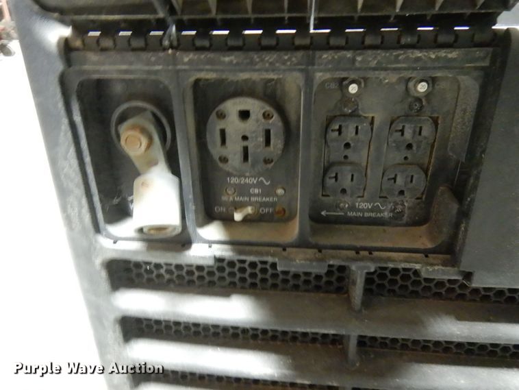 image for item HX9632 Miller Bobcat 250 welder/generator