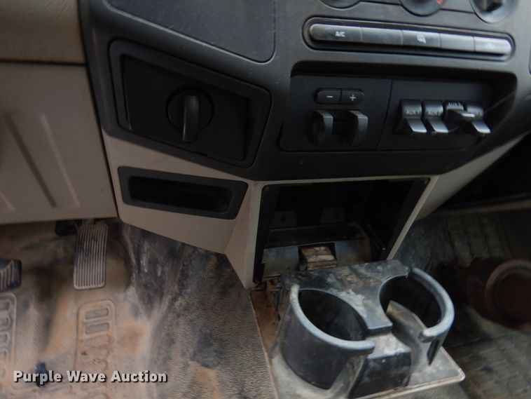 image for item HX9646 2009 Ford F450 Super Duty  truck cab and chassis