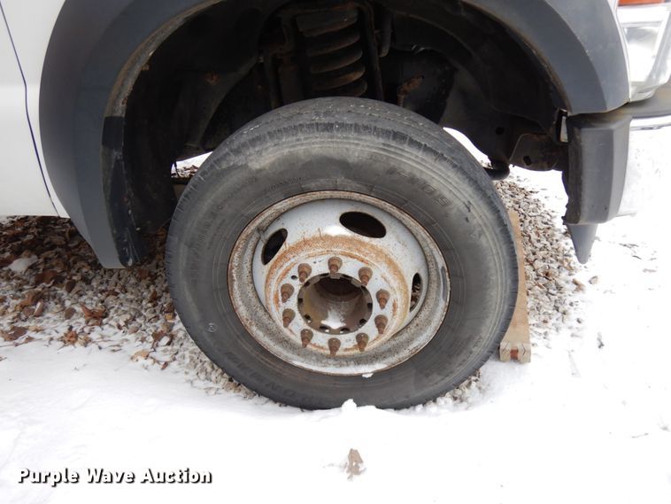 image for item HX9646 2009 Ford F450 Super Duty  truck cab and chassis