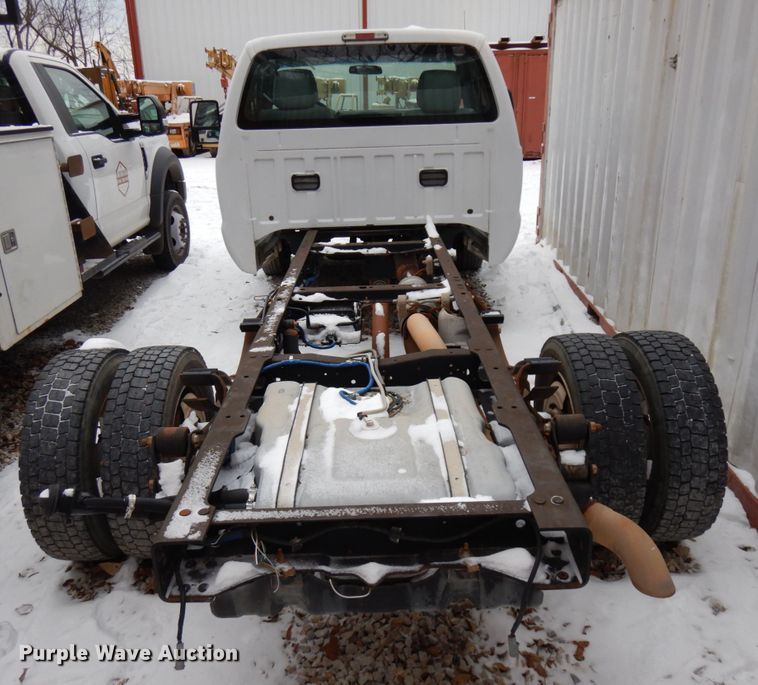 image for item HX9650 2014 Ford F450 Super Duty  truck cab and chassis