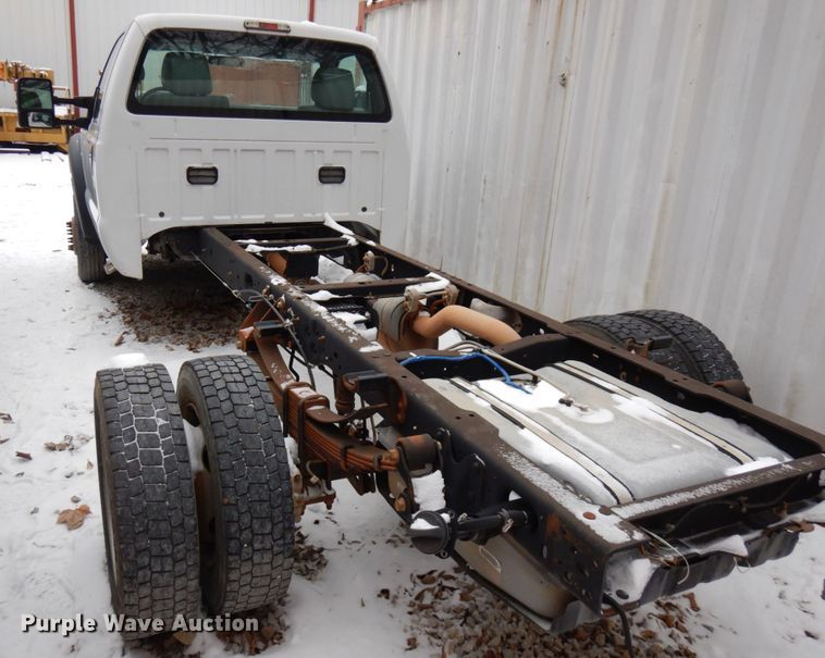 image for item HX9650 2014 Ford F450 Super Duty  truck cab and chassis