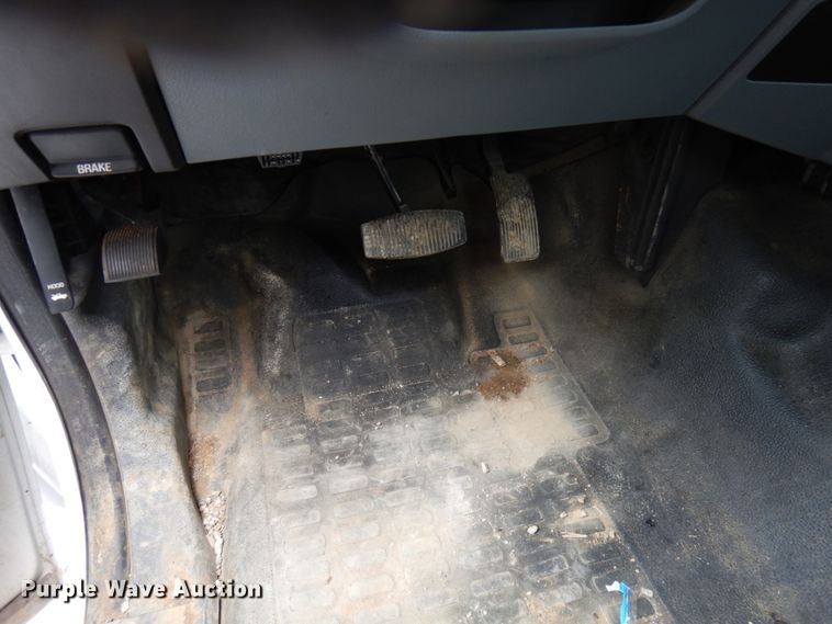 image for item HX9650 2014 Ford F450 Super Duty  truck cab and chassis