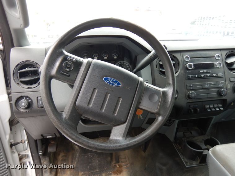 image for item HX9650 2014 Ford F450 Super Duty  truck cab and chassis