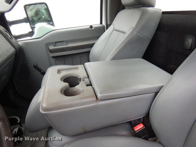 image for item HX9650 2014 Ford F450 Super Duty  truck cab and chassis