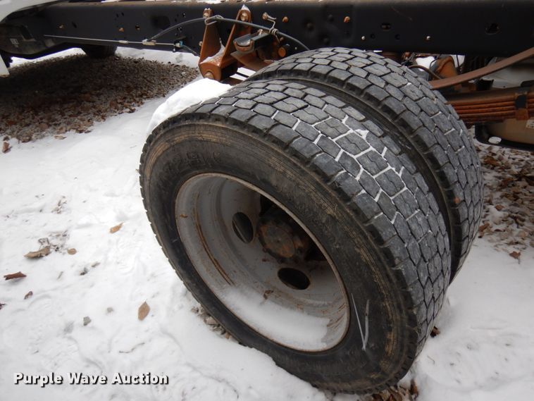 image for item HX9650 2014 Ford F450 Super Duty  truck cab and chassis