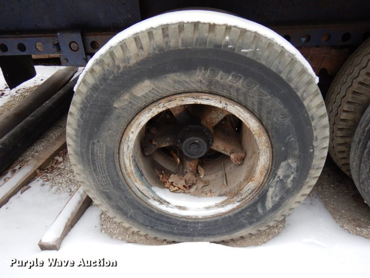 image for item HX9657 1978 Fontaine TP-3-4065SL flatbed trailer