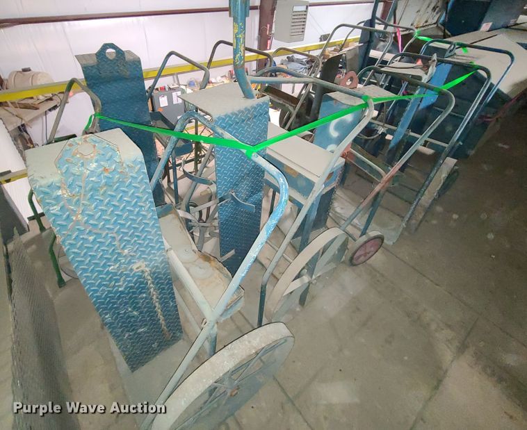 (11) torch carts in Kansas City, MO Item IA9322 sold Purple Wave