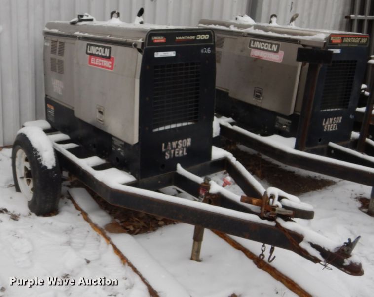 image for item IK9775 Lincoln Electric Vantage 300 AC/DC welder