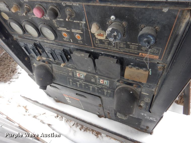 image for item IK9775 Lincoln Electric Vantage 300 AC/DC welder