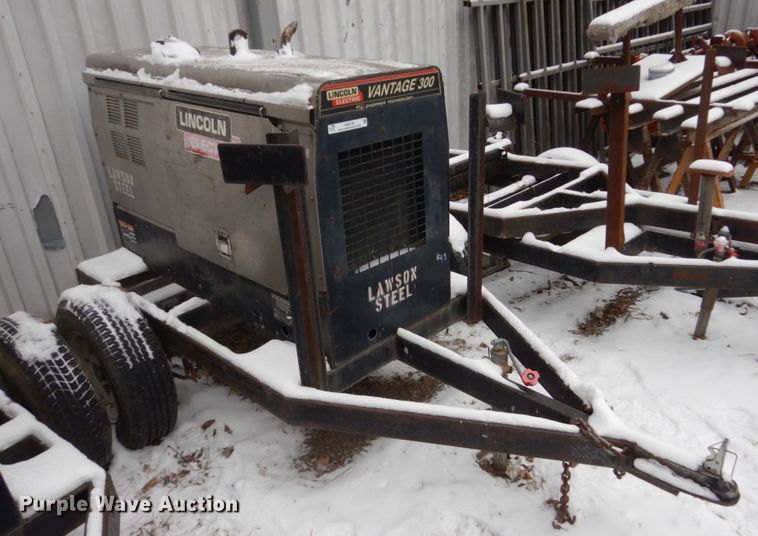 image for item IK9776 Lincoln Electric Vantage 300 AC/DC welder