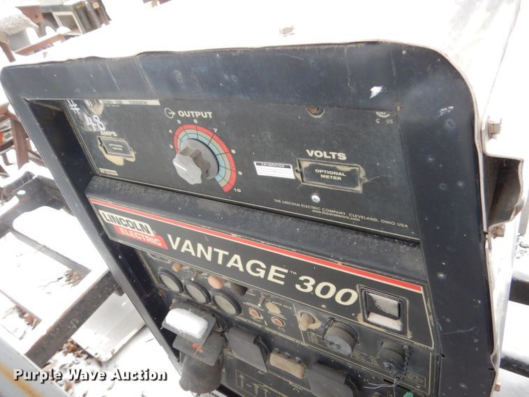 image for item IK9776 Lincoln Electric Vantage 300 AC/DC welder