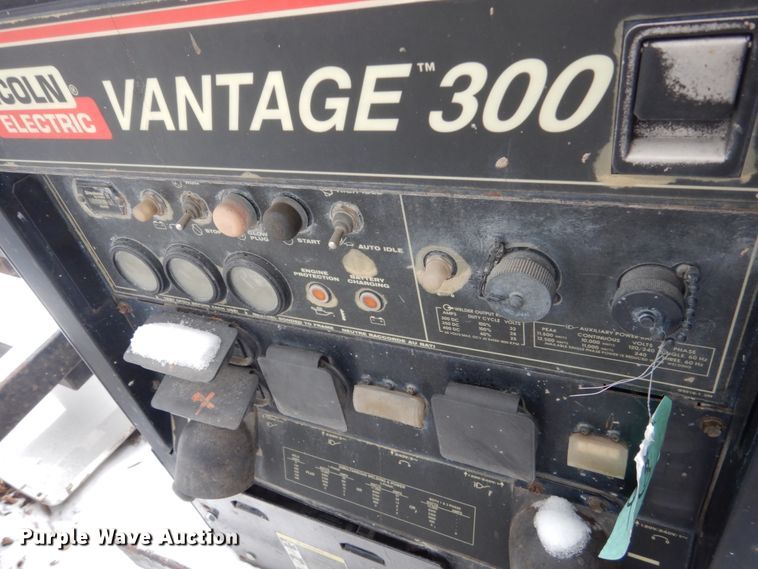 image for item IK9776 Lincoln Electric Vantage 300 AC/DC welder