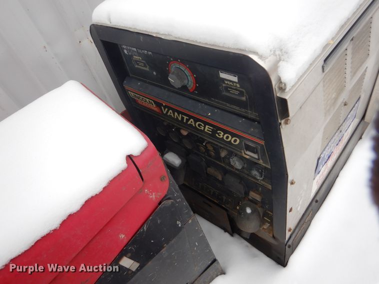 image for item IK9779 (3) welders