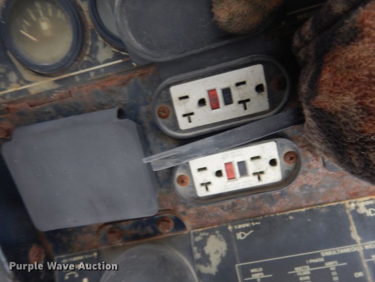 image for item IK9780 (2) Lincoln Electric Vantage 300 welders