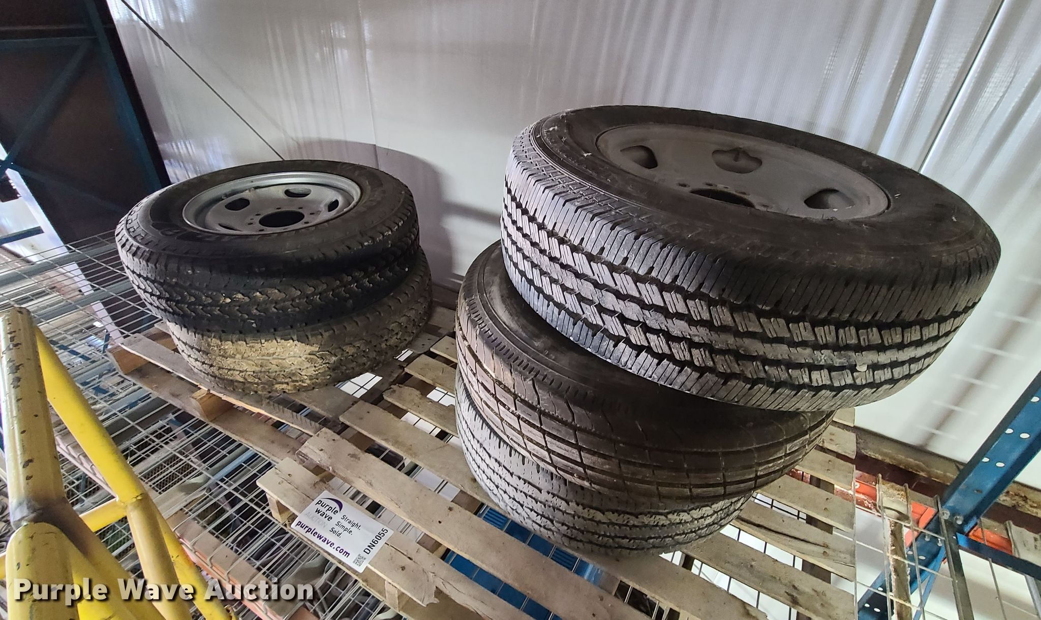 (5) tires in Kansas City, MO Item DN6055 sold Purple Wave