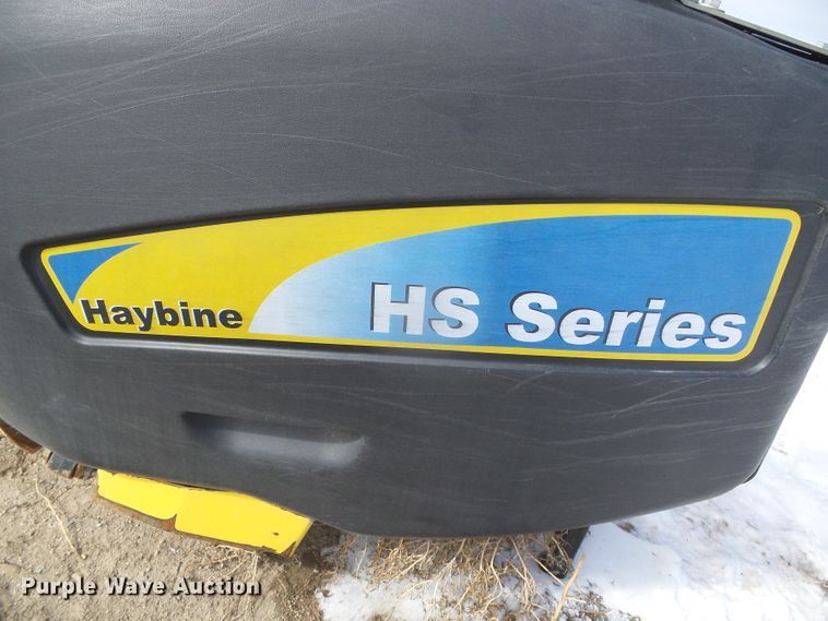 image for item DG8472 2013 New Holland 18HS  double sickle windrower head