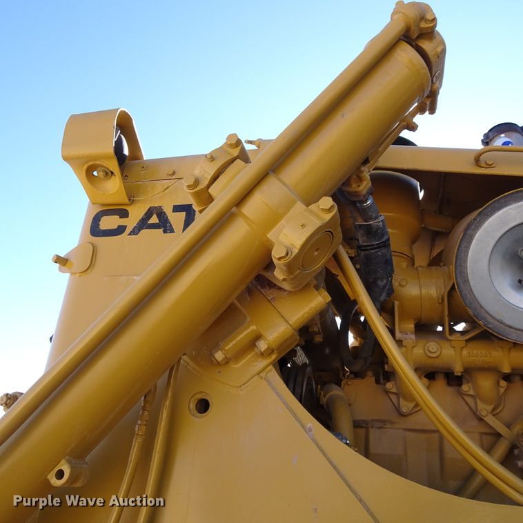 image for item DI0794 1972 Caterpillar D9G  dozer