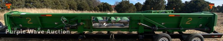 image for item DI3692 2009 John Deere 612C  corn head
