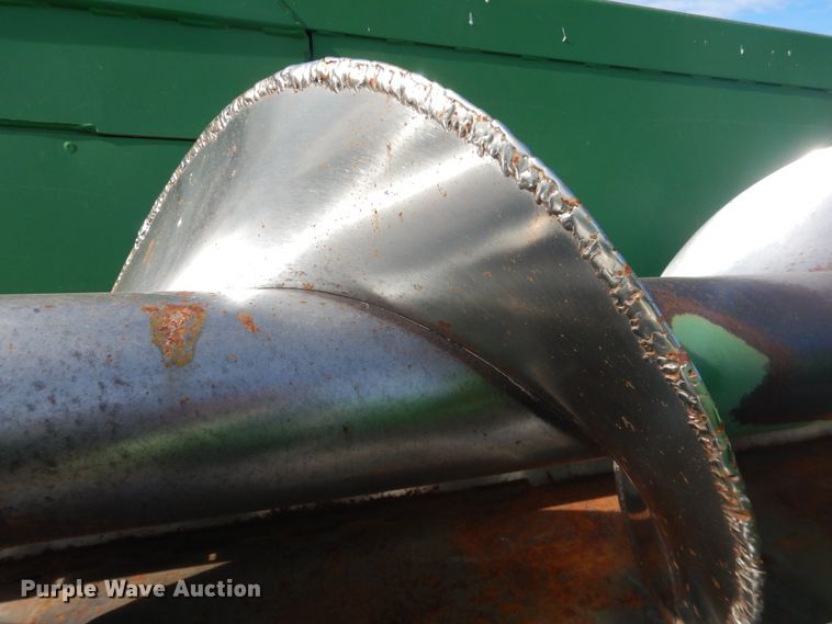 image for item DI3692 2009 John Deere 612C  corn head