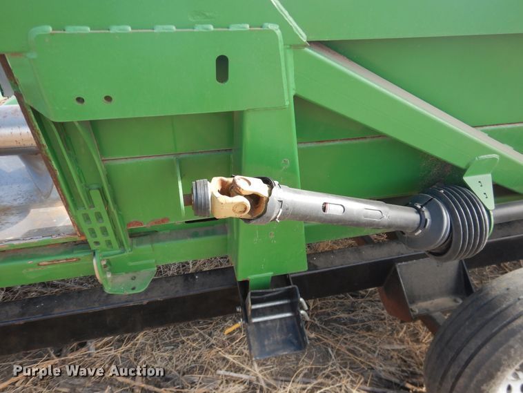 image for item DI3692 2009 John Deere 612C  corn head