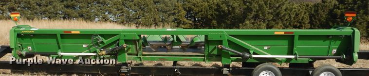 image for item DI3694 2010 John Deere 612C  corn head