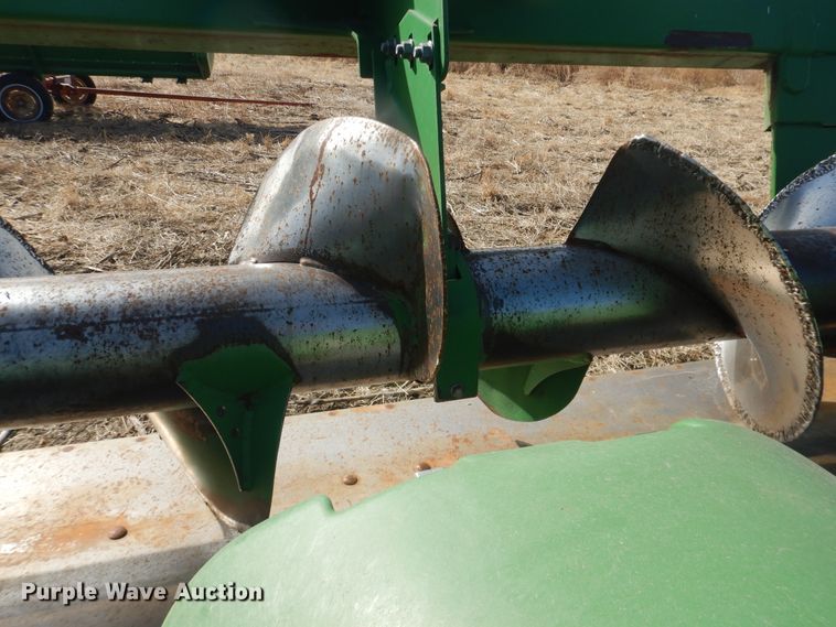 image for item DI3694 2010 John Deere 612C  corn head