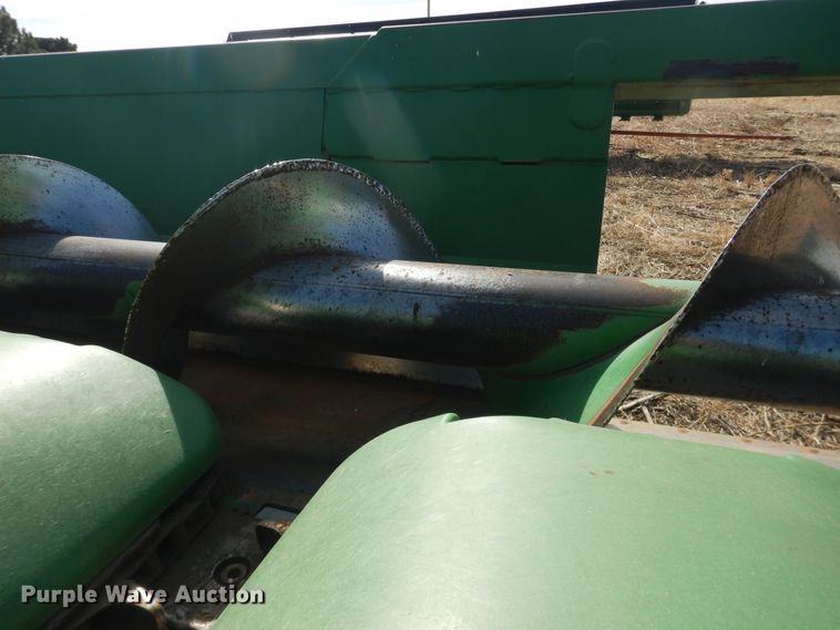 image for item DI3694 2010 John Deere 612C  corn head