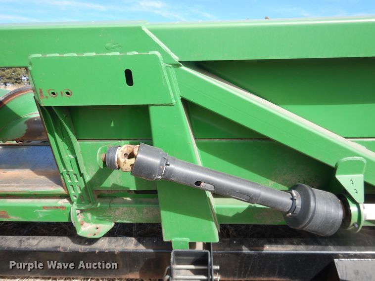 image for item DI3694 2010 John Deere 612C  corn head