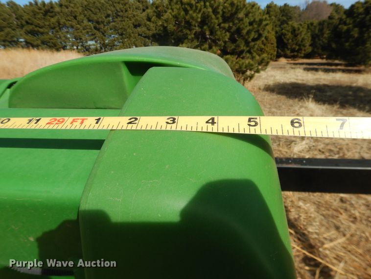 image for item DI3694 2010 John Deere 612C  corn head