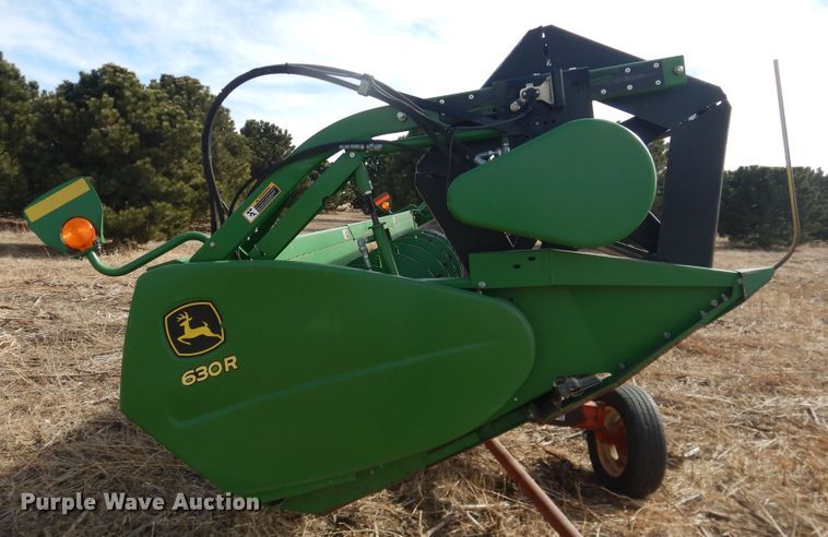 image for item DI3696 2013 John Deere 630R  rigid head