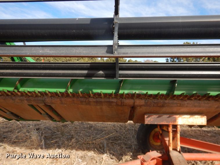 image for item DI3696 2013 John Deere 630R  rigid head