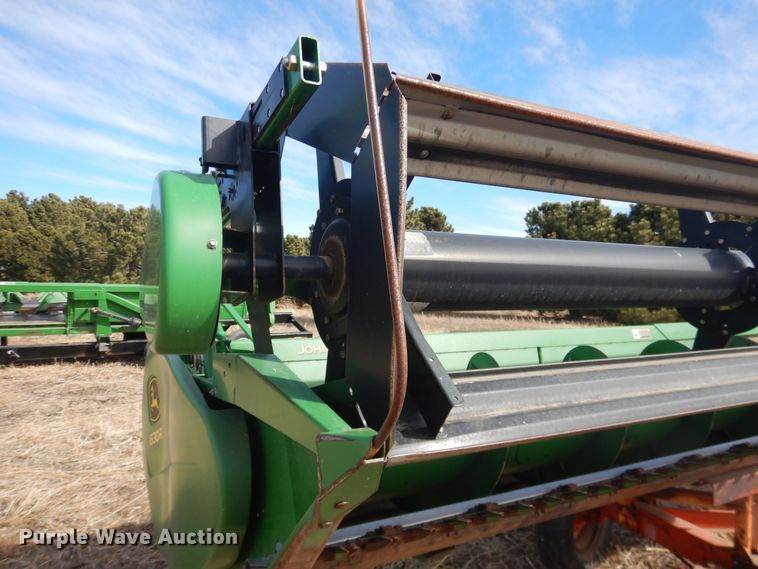 image for item DI3696 2013 John Deere 630R  rigid head