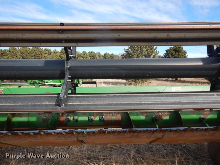 image for item DI3696 2013 John Deere 630R  rigid head