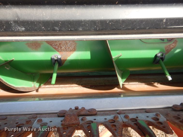 image for item DI3696 2013 John Deere 630R  rigid head