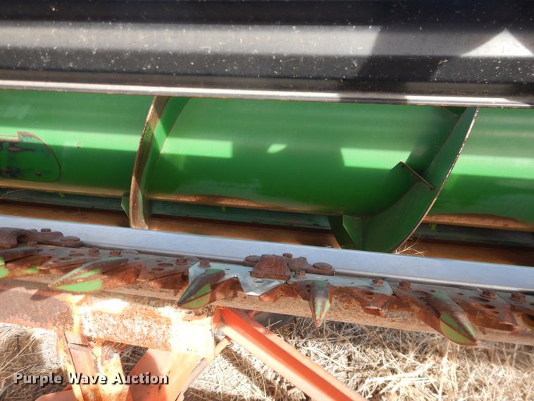 image for item DI3696 2013 John Deere 630R  rigid head