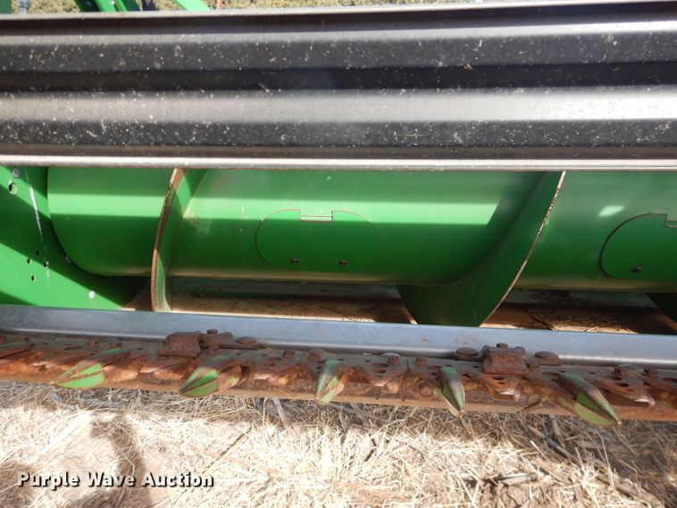 image for item DI3696 2013 John Deere 630R  rigid head