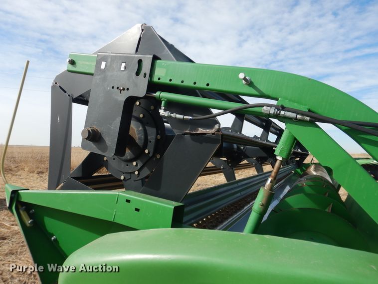 image for item DI3696 2013 John Deere 630R  rigid head