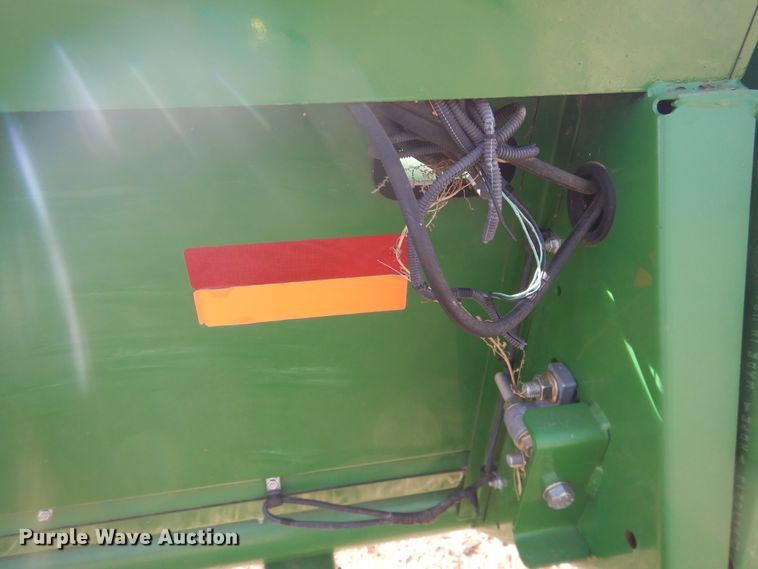 image for item DI3696 2013 John Deere 630R  rigid head