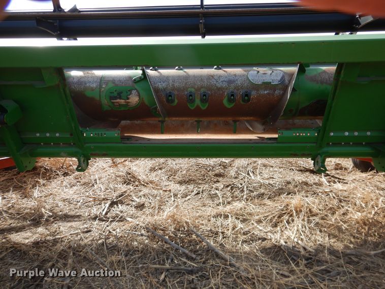 image for item DI3696 2013 John Deere 630R  rigid head