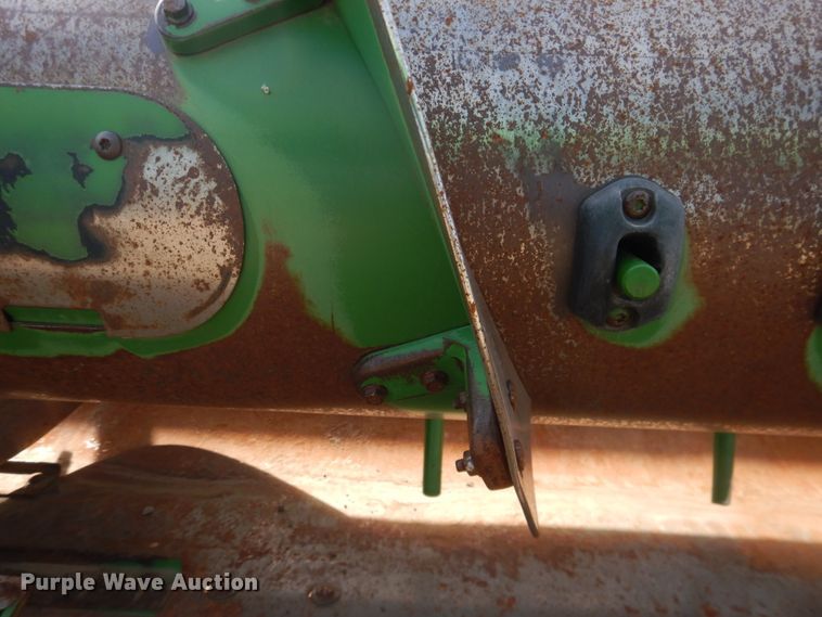 image for item DI3696 2013 John Deere 630R  rigid head