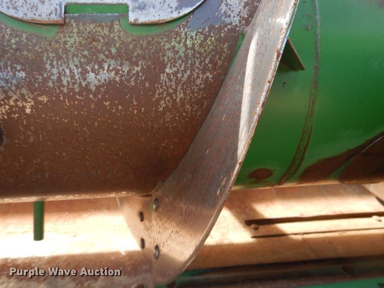 image for item DI3696 2013 John Deere 630R  rigid head