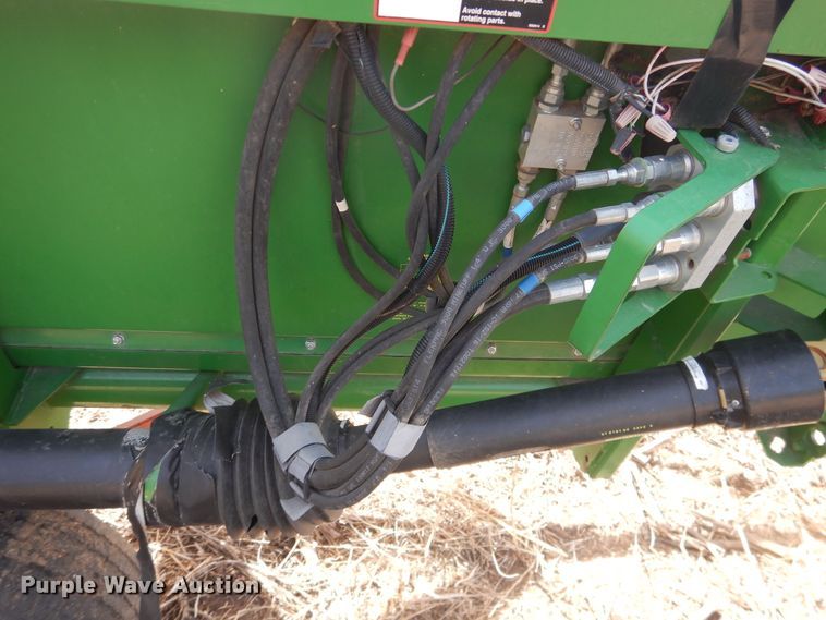 image for item DI3696 2013 John Deere 630R  rigid head