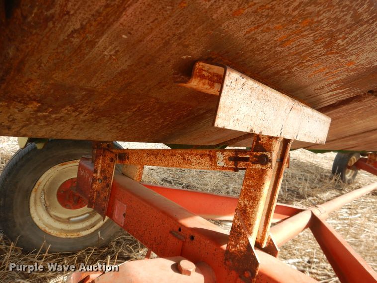 image for item DI3697 United Farm Tools header trailer